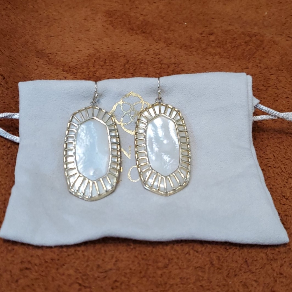 Kendra Scott Mother of Pearl Earrings